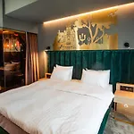 Mercure 4*